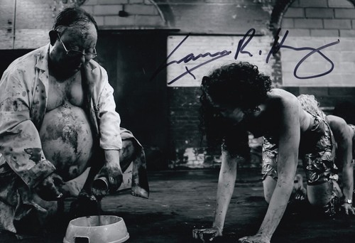 Laurence harvey signed - r,