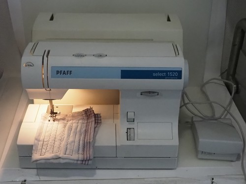 Pfaff select 1520 - pfaff,