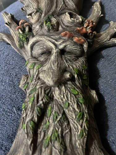 Großer fantasy baum - großer, grüner