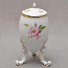 Meissen Deckeldose /