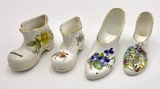 4 Stück - Porzellan Miniatur Schuhe  - Sammlerstücke - England