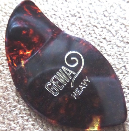 Gewa bassman guitar pick - gewa,