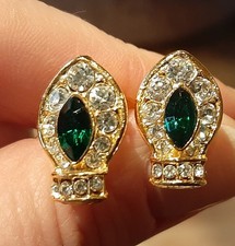 Vergoldete Ohringe Clips mit Swarovski Kristallen grün Ohrschmuck Ohrclip