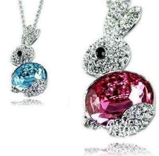 Kette mit Anhänger Hase