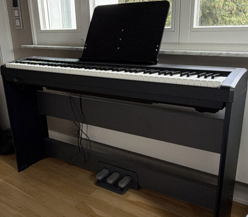 Yamaha digitalpiano 88 - p-85,