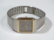 BULOVA Quartz Armbanduhr P2