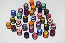 2 Fake Plug  Farben Muster Tunnel Acryl Cheater + O - ring Gummi Rubber Ø 10 mm 