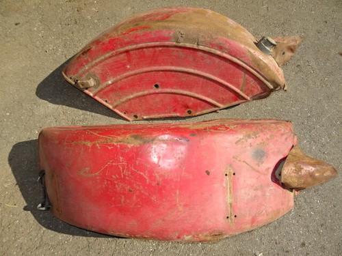 Kotflügel hinten für - 2,
