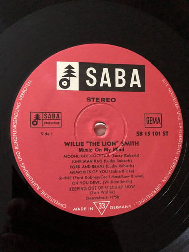 Willie the lion - "the, lion"