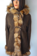 Bezaubernder  Lammfellmantel