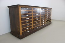 Prächtiger Apothekerschrank