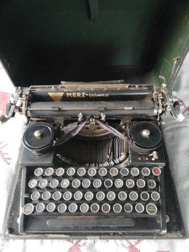 Antike schreibmaschine merz - antike,