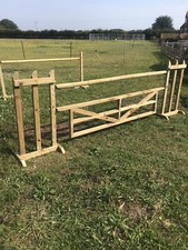 Hängetor Pferd Sprungflügel Füllstange Arbeitsjäger