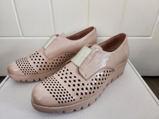 Wonders Lazer Cut Damen Keilabsatz Halbschuhe Lackleder Rose UK 7 EUR 40