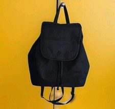 Damen Tasche Rucksack Reißverschlüsse mittelgroß schwarz