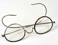 Alte runde Nickelbrille, Horn-Rand, Reiterbrille mit flexiblen Gespinstbügeln