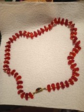 Vintage Perlen-Korallen-Optik Kette (rot & creme)