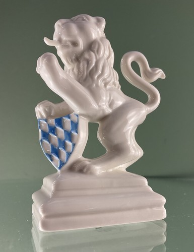 Bayerischer löwe nymphenburg - bayerischer,