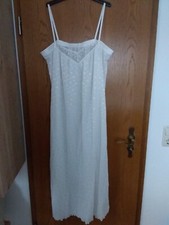 Nachthemd maxi mit Spaghetti-Trägern in der Größe 44 von Triumph, weiß