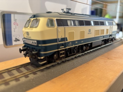 Esu 218 320 - esu,