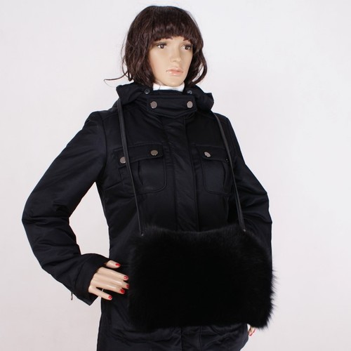 Muff aus schwarz fuchsfell - aus,