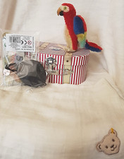 Steiff 2520/12 - Papagei Lora im interaktiven Piratenkoffer mZubehör kindgerecht