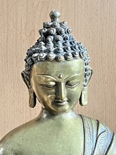 Wunderschöne Buddha Shakyamuni Statue – Handarbeit aus Nepal 39cm