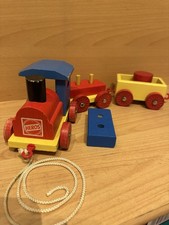 Heros, Holzeisenbahn, Lok mit