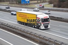 LKW Foto DAF XF Planensattelzug Deutschland weiß Lohmann Europa-Trailer #f9rb