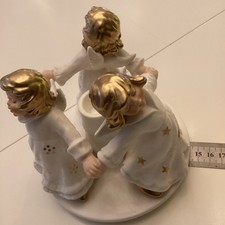 Goebel , Tanzende 3 Engel Um