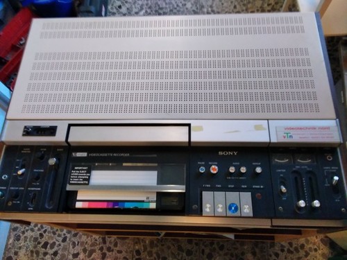 Matic video cassette - u-matic,