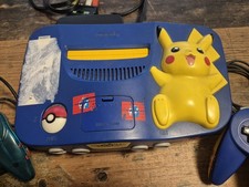 Nintendo 64 Pokemon Pikachu mit 8 Spielen 