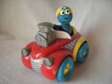 ALTE FIGUR IM AUTO ELMO SESAMSTRASSE-16 LANG X 11,5 BREIT X 13 HOCH cm-SCHWUNG-