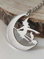 Hexen Anhänger | Fliegende