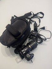 Nikon D5000 w/AF-S 18-55mm