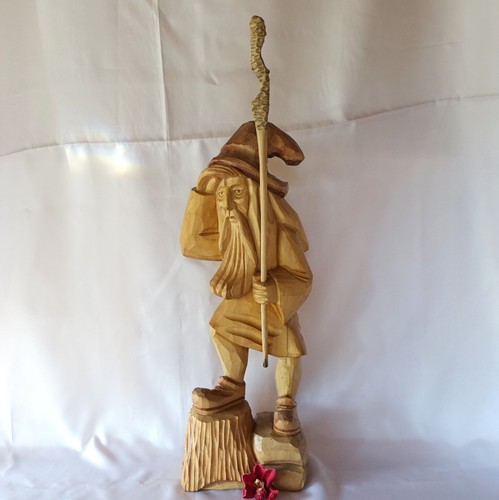 Große holzfigur alter - große, mann