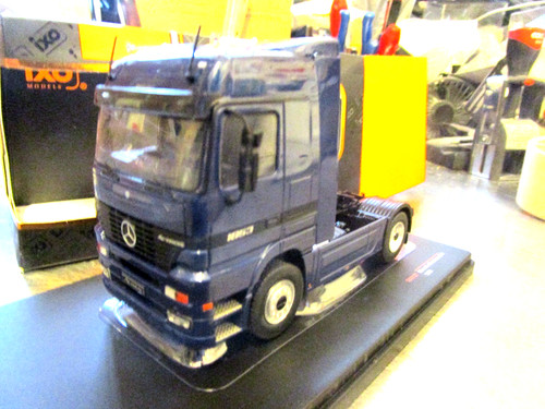 Mercedes benz actros - benz,