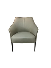 JORI Fuga Sessel Leder Lipano ovo Untergestell pulverbeschichtet matt Bronze