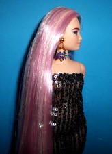 %*Hübsche Barbie Curvy