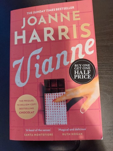 Joanne harris vianne paperback - harris,