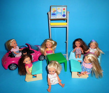 %*Barbie Möbel*Auto*Tafel*Bank*Stühle*Tisch*Karre*7Kinder+Kleidung*%