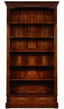 Bücherregal aus Massivholz