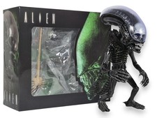 Mezco MDS Deluxe Alien Figur