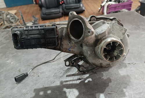 Original audi v12 tdi - q7,