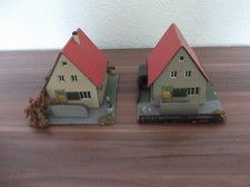 H0 Pappmodelle, Auhagen ,DDR, 2 Stück mit Metalldachrinnen