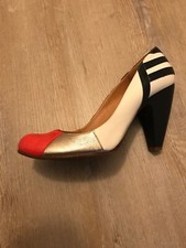 Chie Mihara Leder Pumps Gr. 40 Absatzhöhe 10,5 cm Neuwertig