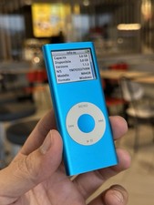 Apple 4GB iPod Nano - 2