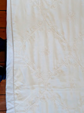 ZARTE HELLE BETTWÄSCHE MIT