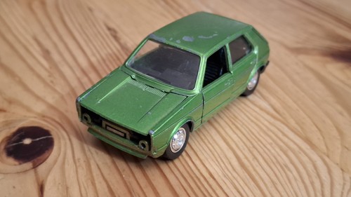 Schuco golf 43 - vw-golf, 1:43,