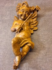 Holzengel geschnitzt, Handwerkskunst